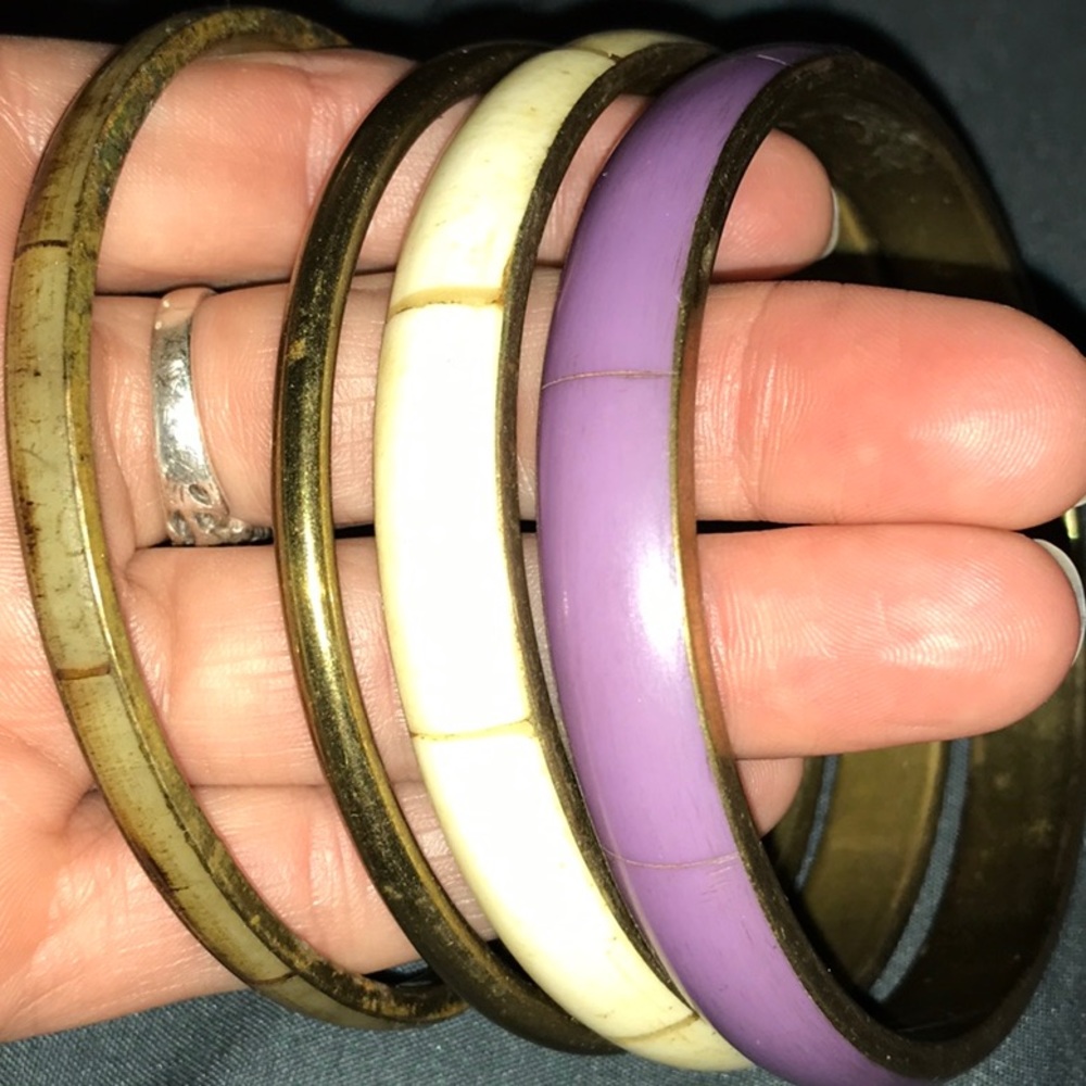 Set of 4 bangle bracelets